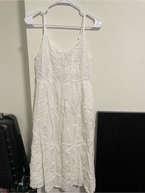 55 Old Navy White Eyelet Maxi Dress with Spaghetti Straps